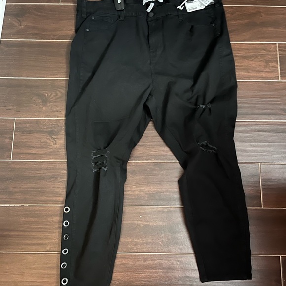 Nwt Celebrity pink black jeans - Picture 9 of 10